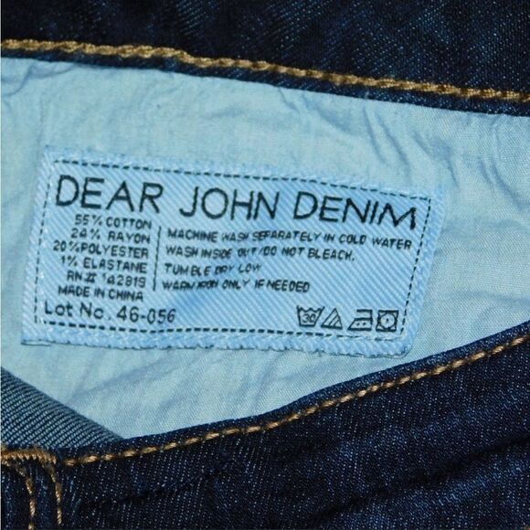 EXCELLENT CONDITION WOMEN’S SIZE 29P DEAR JOHN PLAYBACK COMFORT STRAIGHT JEANS - Picture 4 of 11